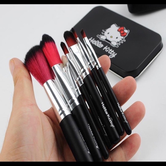 Hello Kitty Mini Brush Kit - Picture 3 of 6